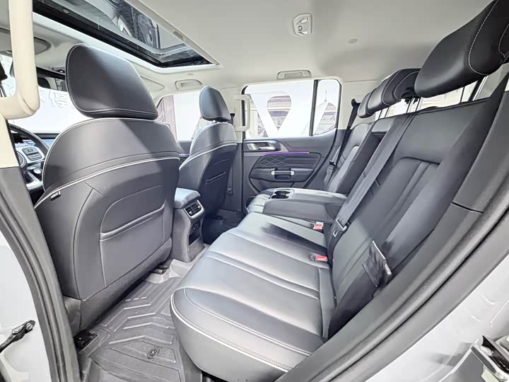 Фото 5 - Tank 300