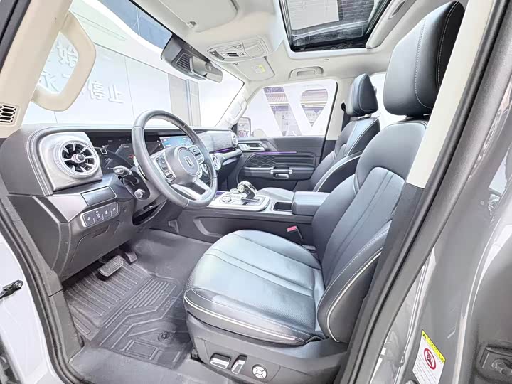 Фото 6 - Tank 300