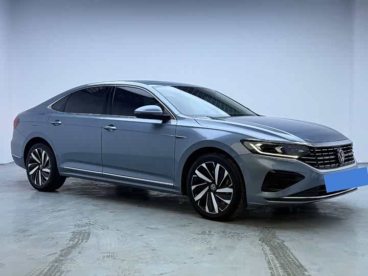 Фото 3 - Volkswagen Passat