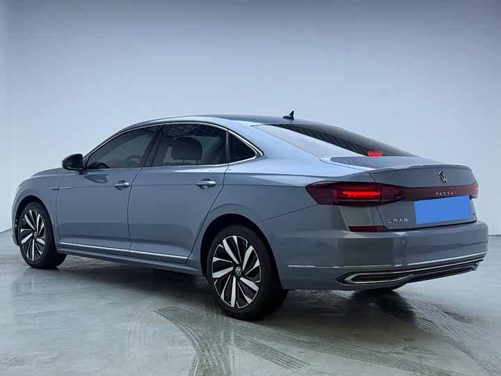 Фото 6 - Volkswagen Passat
