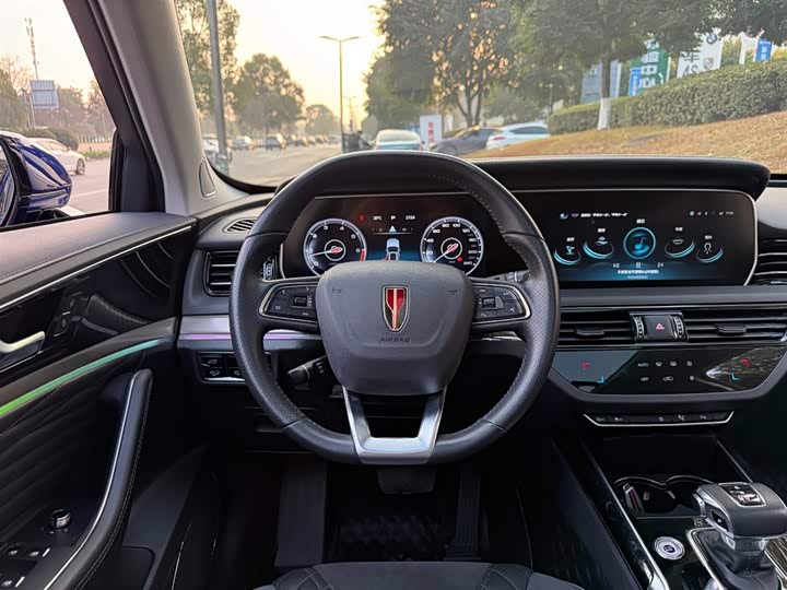 Фото 6 - Hongqi HS5