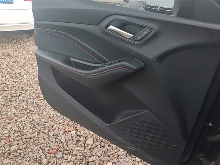 Фото 7 - MG Motor 5