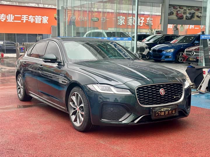 Фото 3 - Jaguar XF L