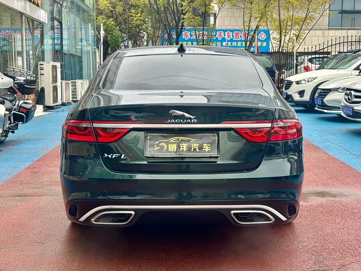 Фото 4 - Jaguar XF L