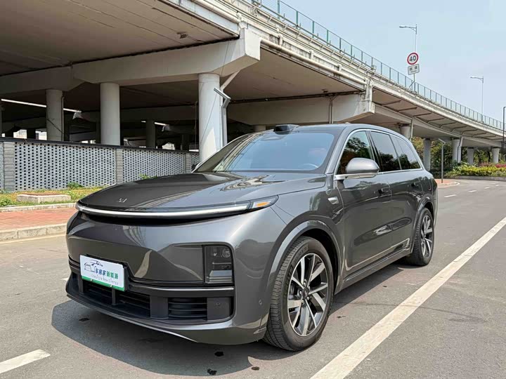 Фото 1 - LiXiang L8