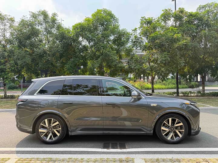 Фото 7 - LiXiang L8