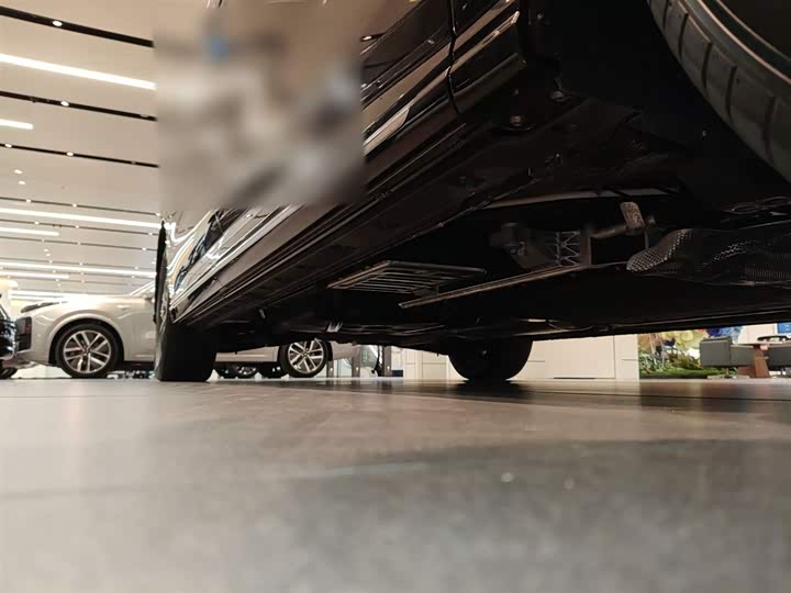 Фото 2 - Hongqi HQ9 Hybrid