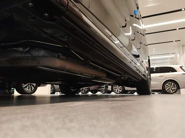 Фото 8 - Hongqi HQ9 Hybrid