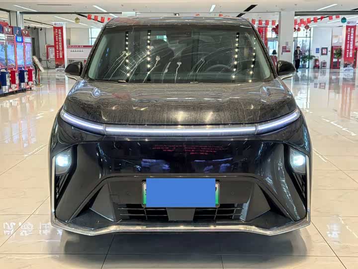 Фото 2 - Maxus Mifa 9