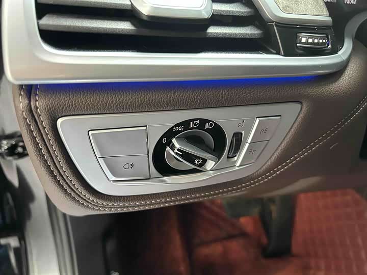 Фото 6 - BMW 7 Series