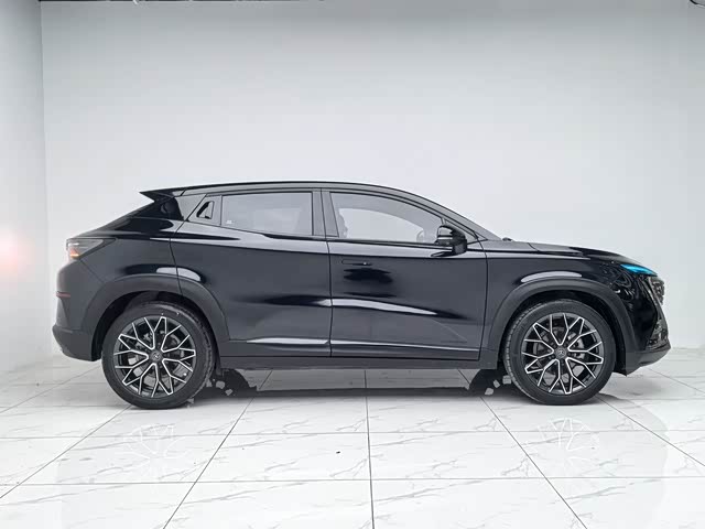 Фото 3 - Changan UNI-T