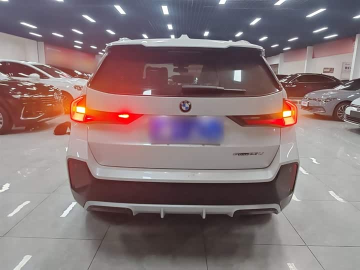 Фото 6 - BMW X1