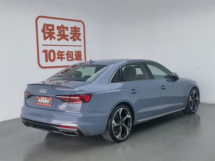 Фото 2 - Audi A4L