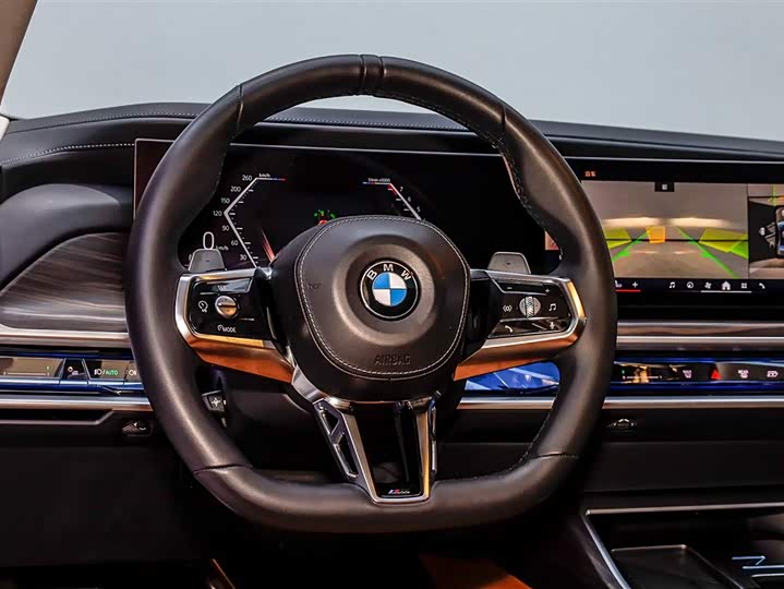 Фото 5 - BMW 7 Series