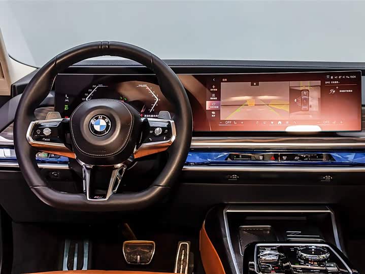 Фото 7 - BMW 7 Series