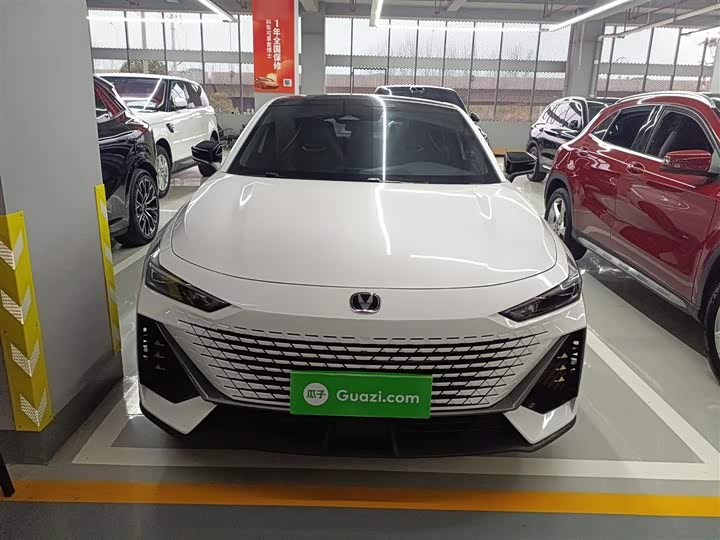 Фото 3 - Changan UNI-V