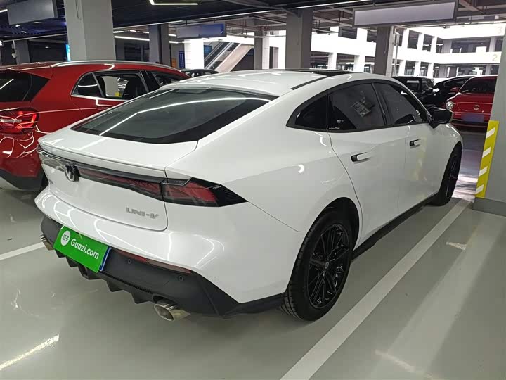 Фото 7 - Changan UNI-V