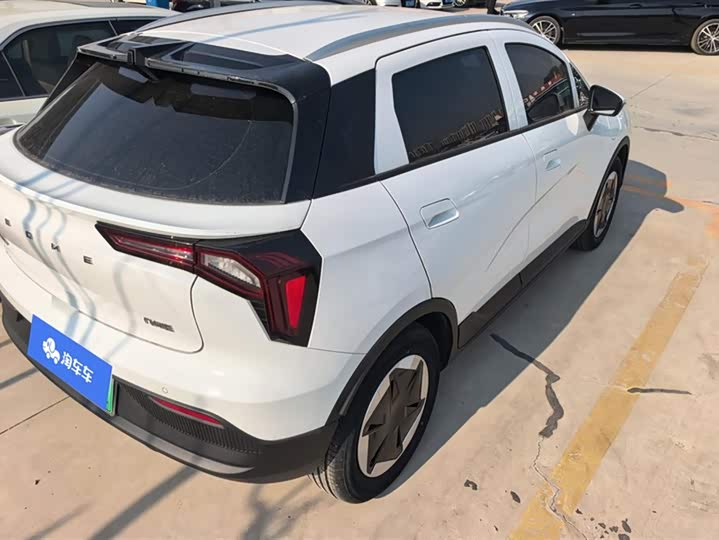 Фото 3 - Geely Geometry E Firefly