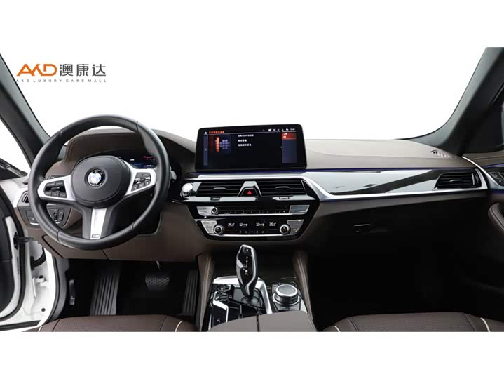 Фото 5 - BMW 5 Series