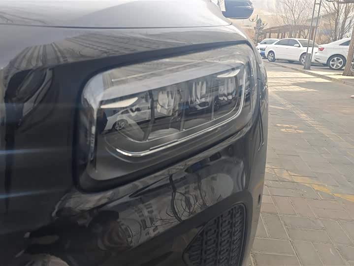 Фото 5 - Mercedes-Benz GLB-Class