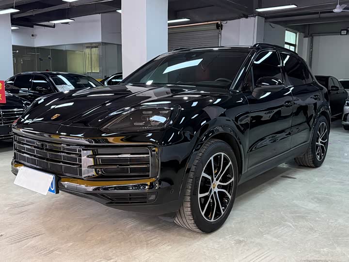 Фото 1 - Porsche Cayenne