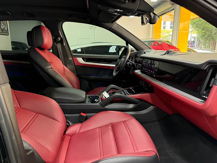 Фото 2 - Porsche Cayenne