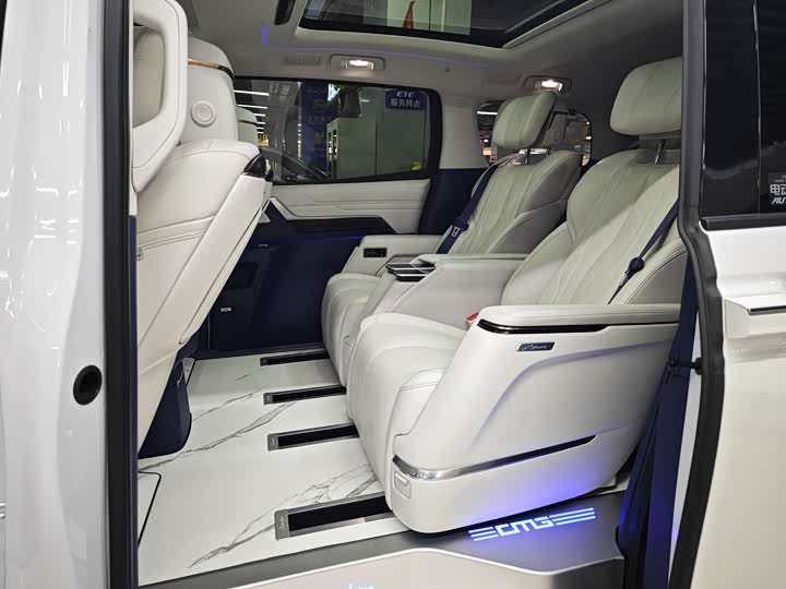 Фото 6 - Buick GL8 Century