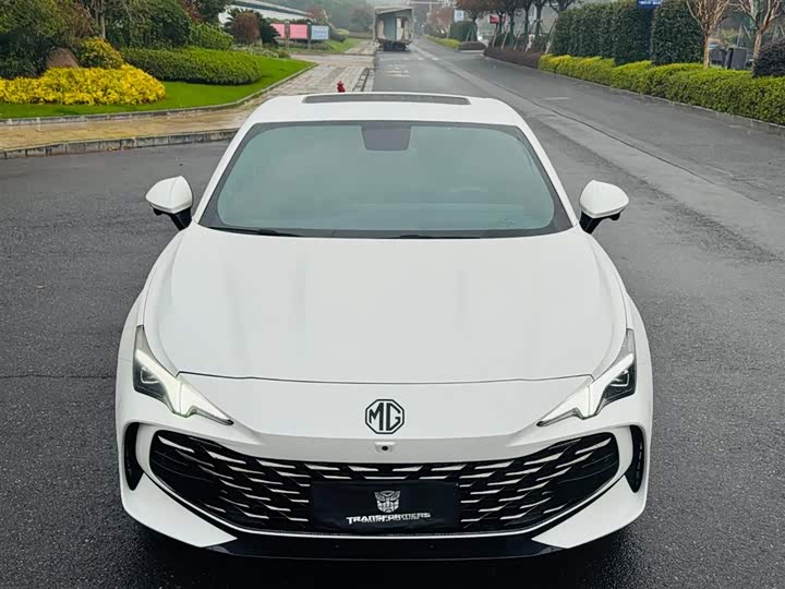 Фото 2 - MG Motor 7