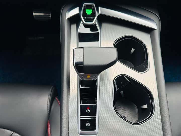 Фото 6 - MG Motor 7