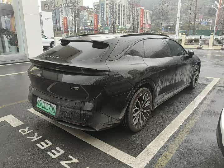 Фото 4 - Zeekr 007 GT