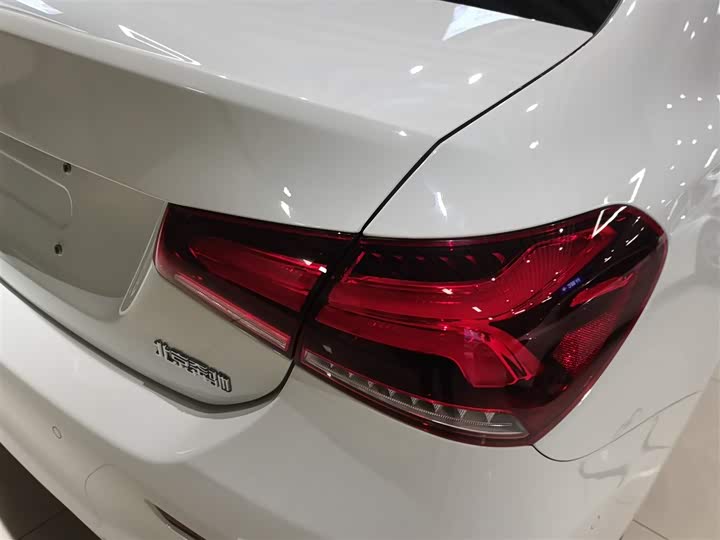 Фото 8 - Mercedes-Benz A-Class