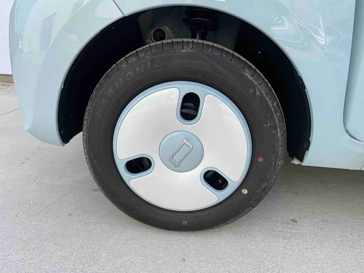 Фото 8 - Bestune Pony