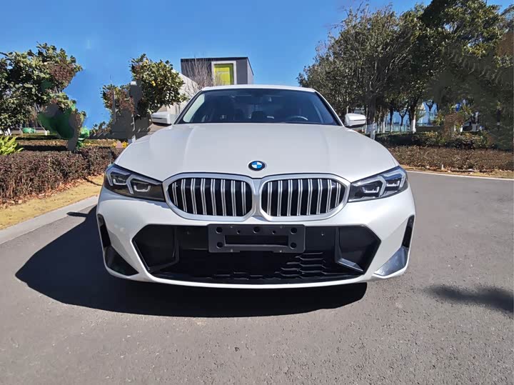 Фото 2 - BMW 3 Series