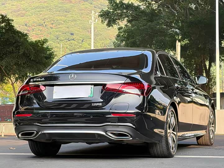 Фото 9 - Mercedes-Benz E-Class Hybrid