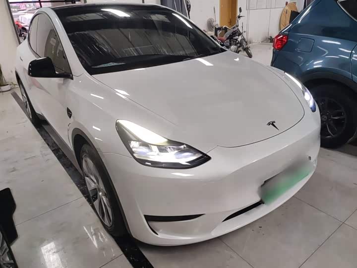 Фото 4 - Tesla Model Y