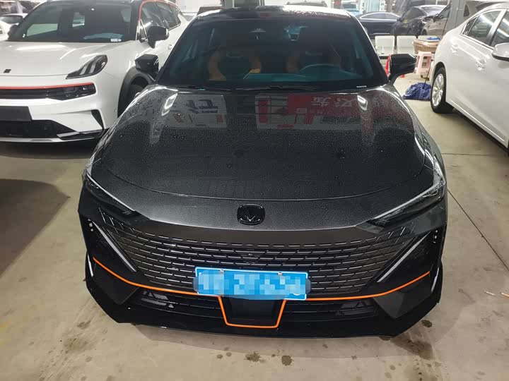 Фото 2 - Changan UNI-V