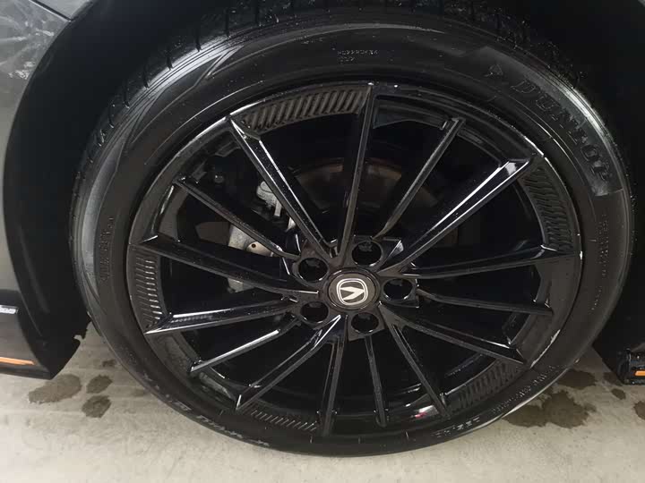 Фото 3 - Changan UNI-V