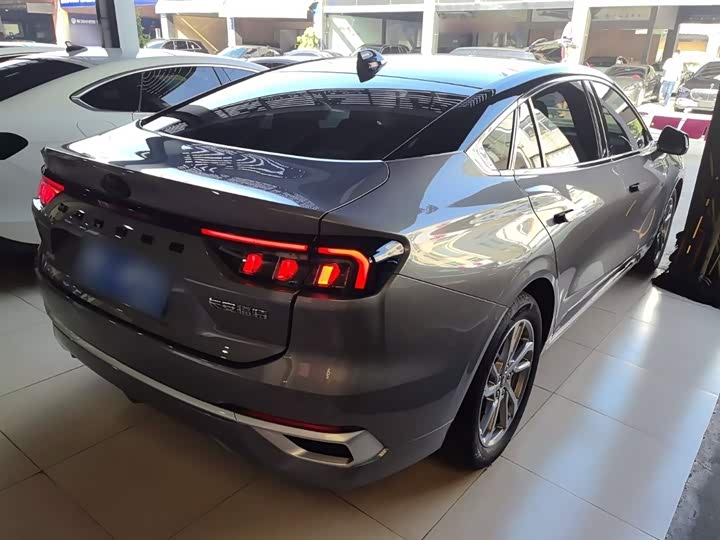 Фото 7 - Ford Mondeo