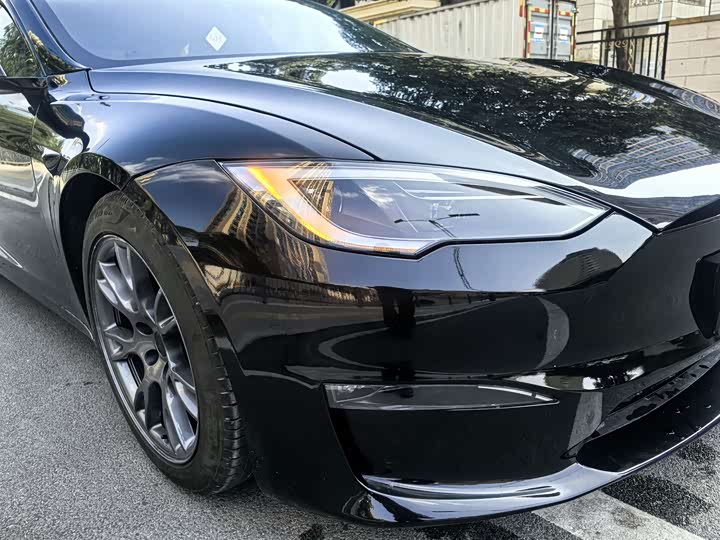 Фото 4 - Tesla Model S
