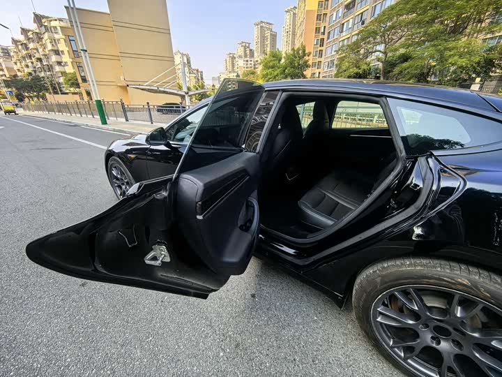 Фото 6 - Tesla Model S