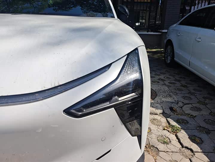 Фото 5 - Geely Jiyue 01