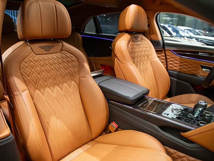 Фото 8 - Bentley Flying Spur