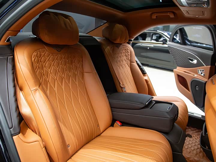 Фото 9 - Bentley Flying Spur