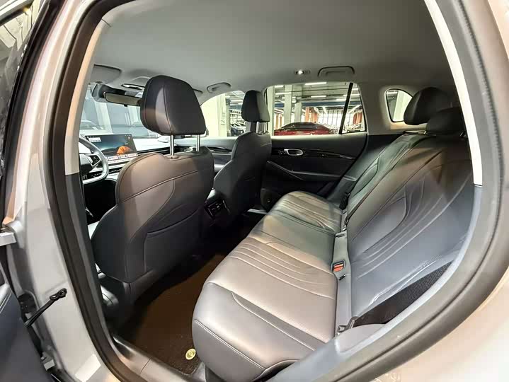 Фото 6 - Geely Galaxy E5