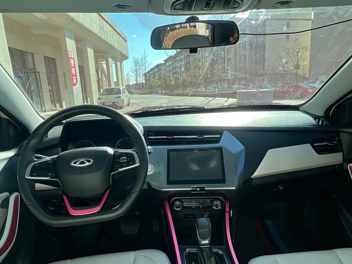 Фото 8 - Chery Tiggo 3x