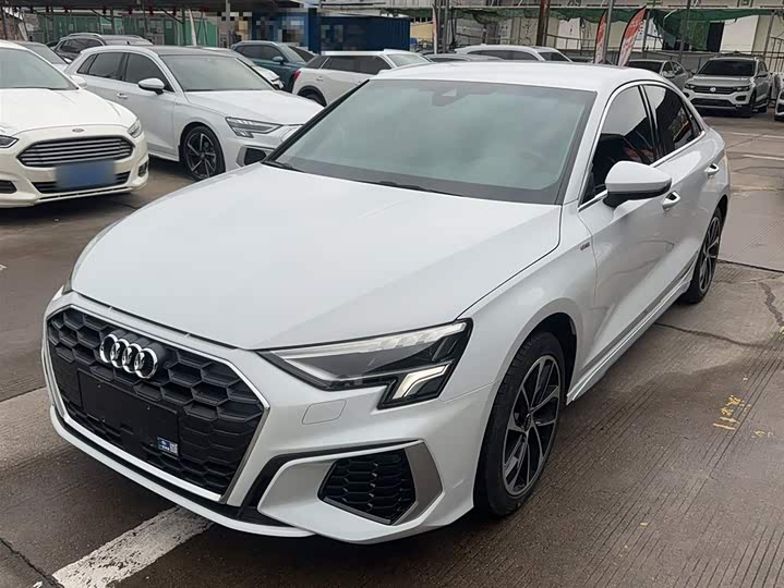 Фото 1 - Audi A3