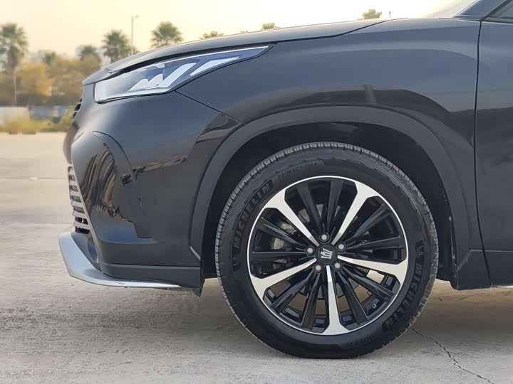 Фото 5 - Toyota Crown Kluger