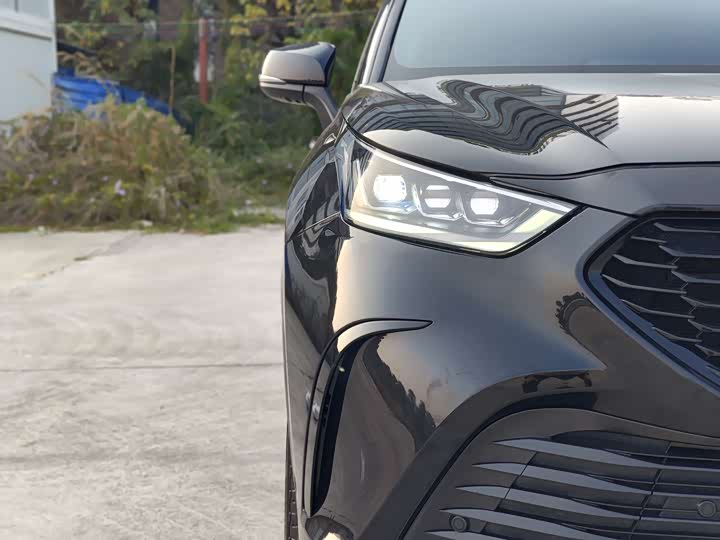 Фото 7 - Toyota Crown Kluger