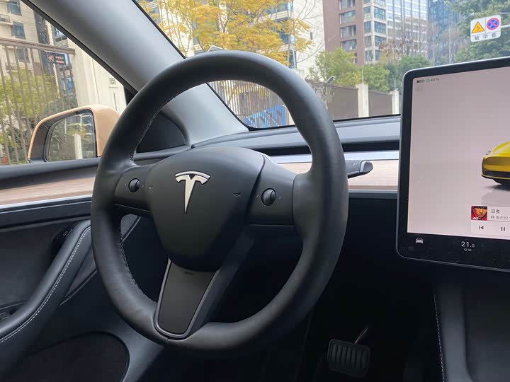 Фото 4 - Tesla Model Y