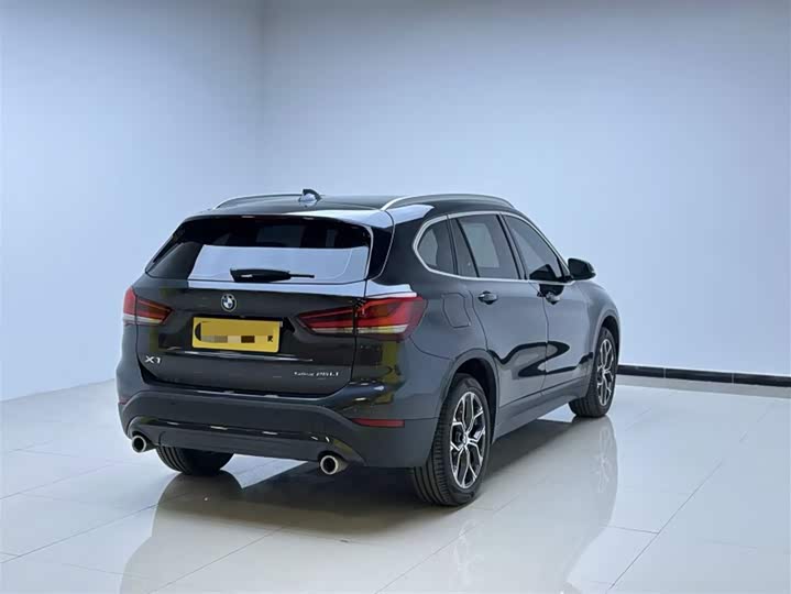 Фото 4 - BMW X1